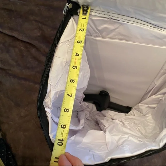 Subzero Gray Insulated Cooler Bag / Travel Tote - NEW - Picture 9 of 9